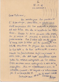 cartolina postale viaggiata autografa firmata inviata al poeta e giornalista enzo fabiani. datata 18 giugno 1969