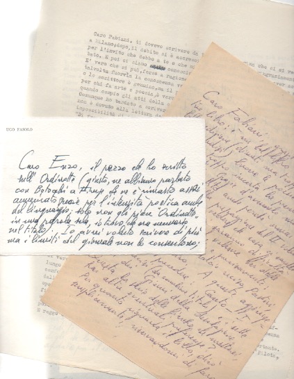 insieme costituito da: 1 lettera e 1 biglietto autografi firmati, 1 lettera dattiloscritta con firma e lunga nota autografa; inviati al poeta e giornalista enzo fabiani. datate 1954-1979.