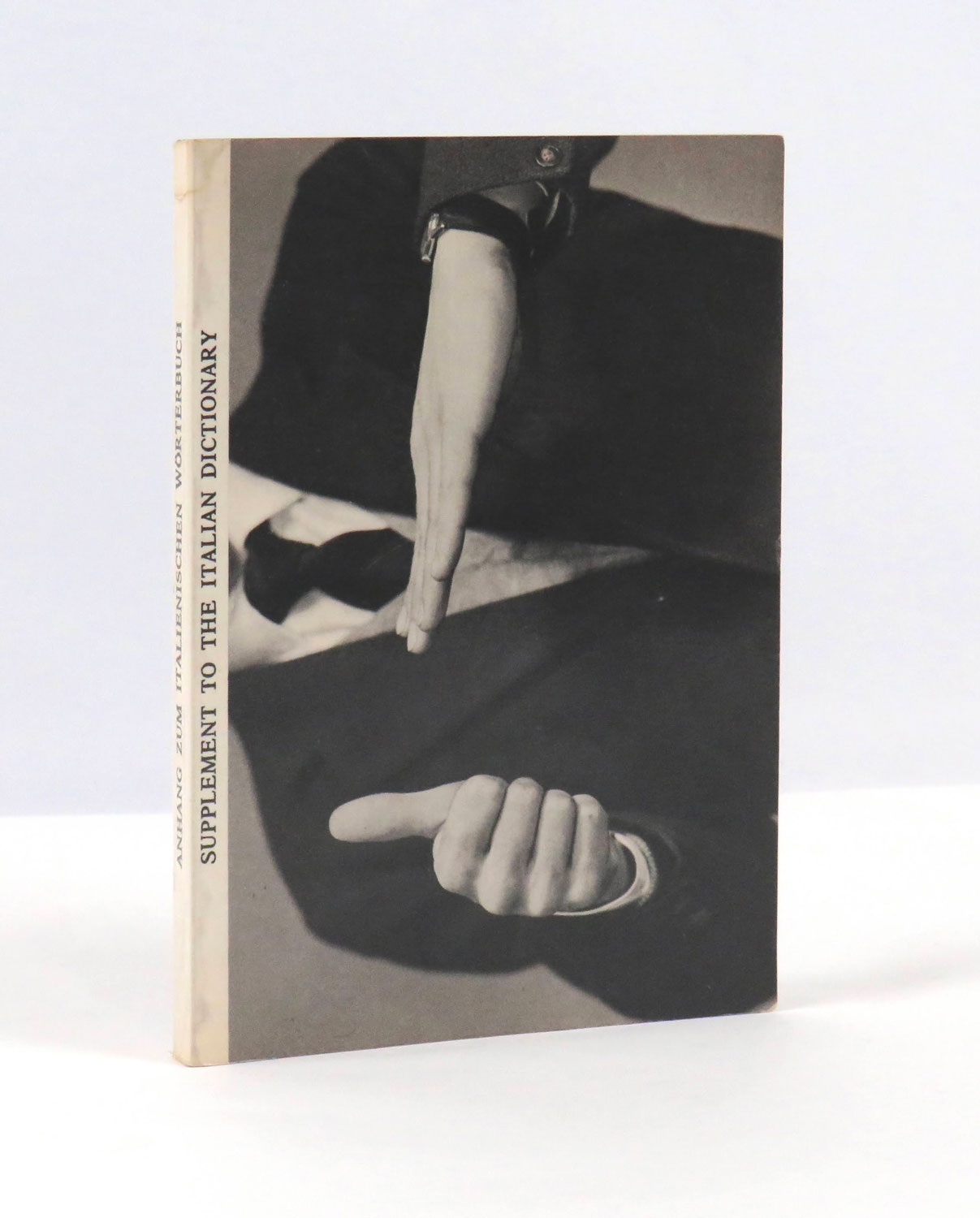 supplemento al dizionario italiano [sulla copertina aggiunto: supplement to the italian dictionary; sul dorso aggiunto: anhang zum italienischen wörterbuch; in quarta aggiunto: supplement au dictionnaire italien]