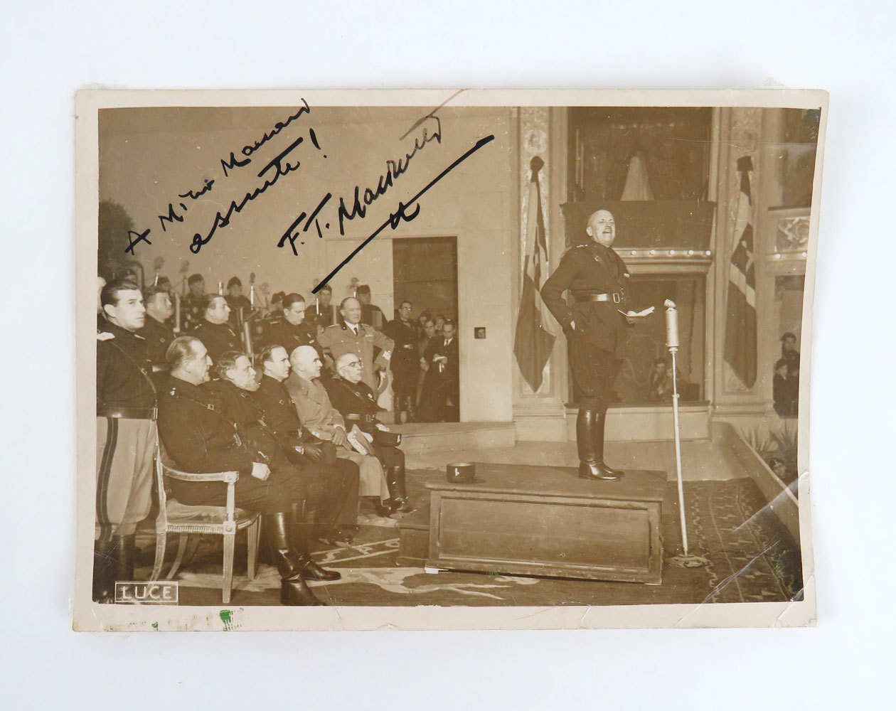 «l’accademico marinetti ricorda ai fascisti romani adunati nella vasta sala del teatro adriano la storica data del 3 gennaio 1925»