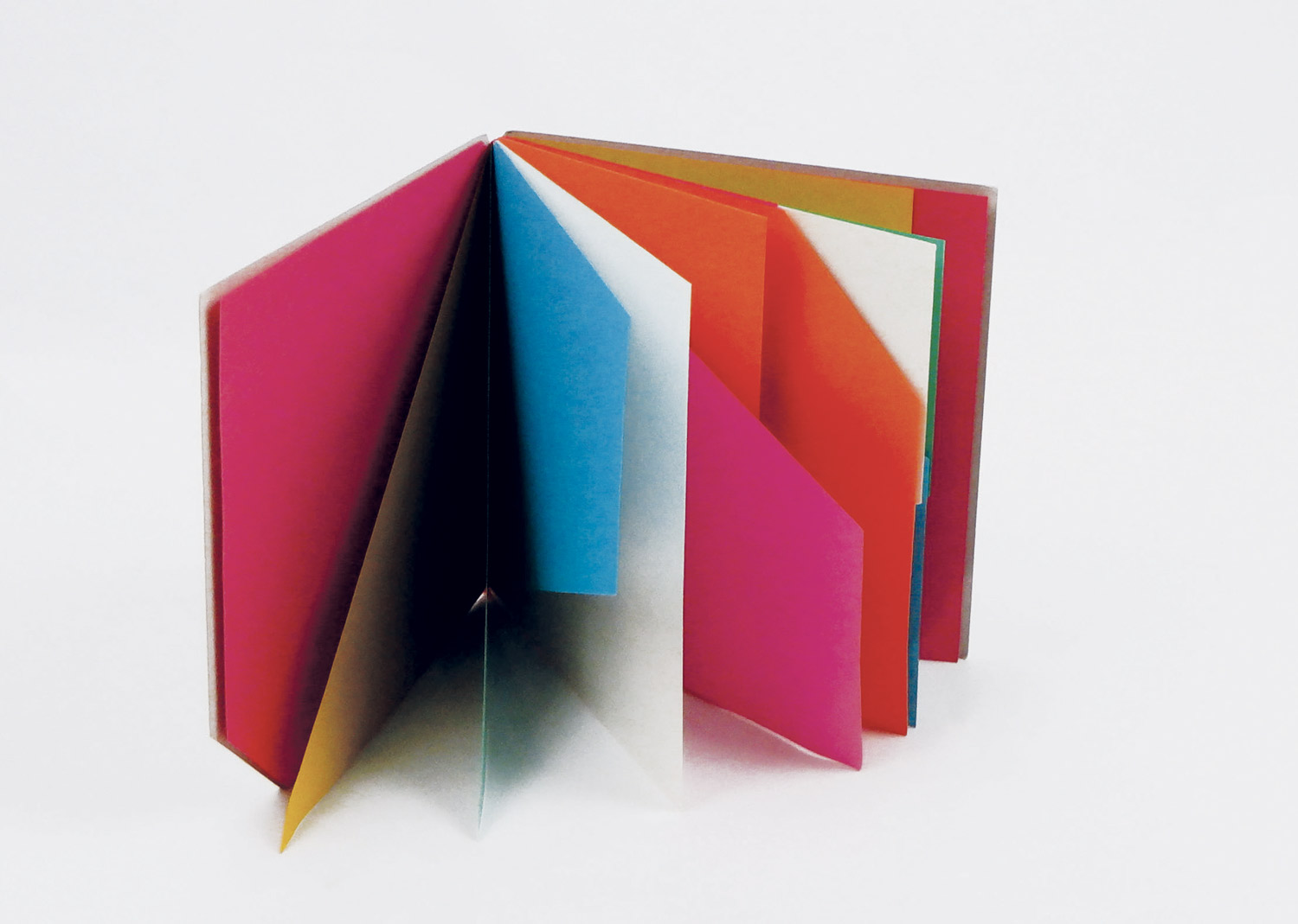 libro illeggibile mn 1 di bruno munari [in copertina]