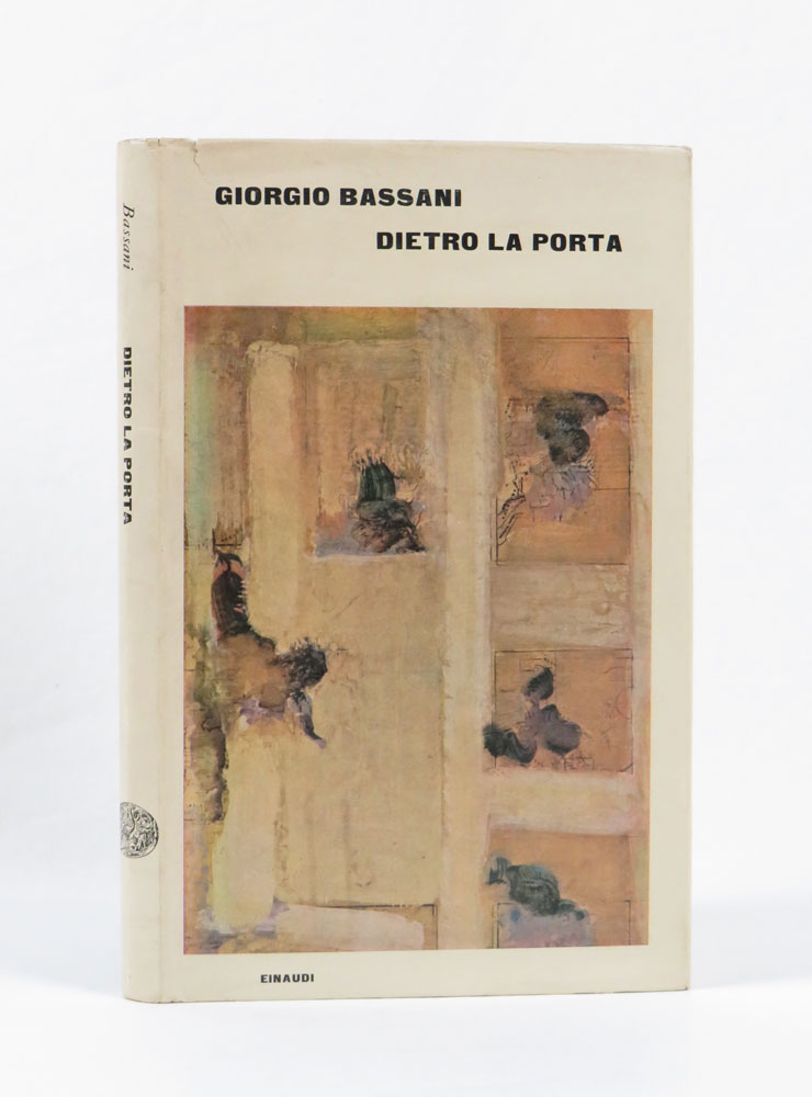 dietro la porta